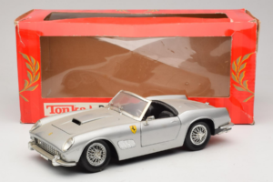 Ferrari California Cabriolet Silver Tonka 1:18 01109-S1 Metall — bild 8 av 8