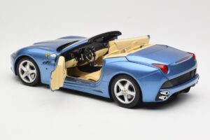 Ferrari California Ljusblå Hot Wheels 1:18 N2043 Metall — bild 5 av 8