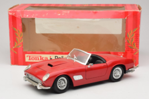 Ferrari California Cabriolet Röd Tonka 1:18 01109-P1 Metall — bild 8 av 8