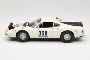 Ferrari Dino 246 GT Vit Anson 1:18 3580 Metall — bild 4 av 8