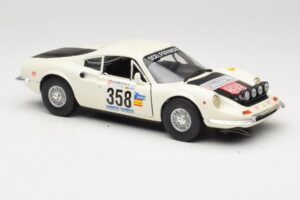 Ferrari Dino 246 GT Vit Anson 1:18 3580 Metall — bild 6 av 8