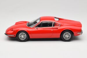 Ferrari Dino 246 GT Röd Norev 1:18 187800 Metall — bild 3 av 6