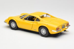 Ferrari Dino 246 GT Gul Anson 1:18 30301W Metall — bild 7 av 8