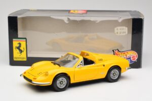 Ferrari Dino 246 GTS Gul Hot Wheels 1:18 23920 Metall — bild 8 av 8