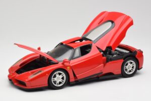 Ferrari Enzo Röd Hot Wheels 1:18 56293 Metall — bild 2 av 8