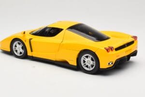Ferrari Enzo Gul Hot Wheels 1:18 C1550 Metall — bild 7 av 8