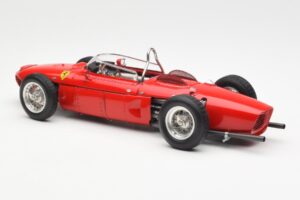 Ferrari Dino 156 Sharknose F1 1961 CMC 1:18 M-078 Metall — bild 5 av 6