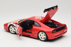 Ferrari F355 Berlinetta Röd med vita hjul UT Models 1:18 180074020-P2 Metall — bild 5 av 8
