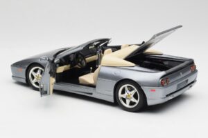 Ferrari F355 Spider Silver Hot Wheels 1:18 23907-M1 Metall — bild 5 av 8