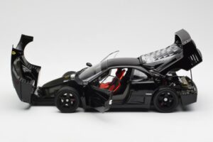 Ferrari F40 Svart Kyosho 1:18 08416BK Metall — bild 5 av 10