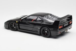Ferrari F40 Svart Kyosho 1:18 08416BK Metall — bild 9 av 10