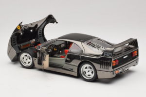 Ferrari F40 Chrome Black Bburago 1:18 3401-B1 Metall — bild 5 av 8