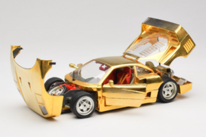 Ferrari F40 Chrome Gold Limited Edition 250 pcs Bburago 1:18 3332-G1 Metall — bild 2 av 8