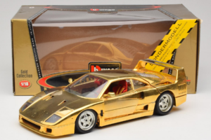 Ferrari F40 Chrome Gold Limited Edition 250 pcs Bburago 1:18 3332-G1 Metall — bild 8 av 8