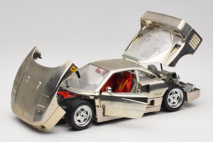 Ferrari F40 Chrome Silver Bburago 1:18 3401 Metall — bild 2 av 8