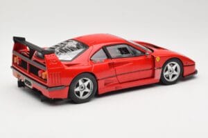 Ferrari F40 Competizione Test Version Röd Hot Wheels 1:18 P9922 Metall — bild 3 av 8