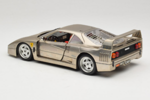 Ferrari F40 Dark Chrome Silver Kroymans Limiterad Upplaga Bburago 1:18 3032-C2 Metall — bild 7 av 8