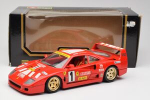 Ferrari F40 Evoluzione Bburago 1:18 3042 Metall — bild 8 av 8