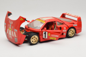 Ferrari F40 Evoluzione #1 Pirelli Röd 1992 Bburago 1:18 3042-P1 Metall — bild 2 av 8