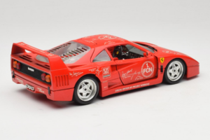 Ferrari F40 Evoluzione FC Nürnberg Special Edition Röd Bburago 1:18 3042-FCN Metall — bild 3 av 8