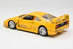 Ferrari F40 Interconti Car HiFi Gul Bburago 1:18 3032-I1 Metall — bild 7 av 8