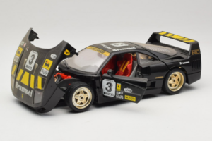 Ferrari F40 Magneti Marelli #3 Svart Bburago 1:18 3022-B1 Metall — bild 2 av 8