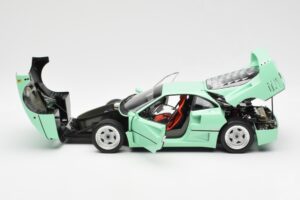 Ferrari F40 Mintgrön Kyosho 1:18 08416MG Metall — bild 5 av 10
