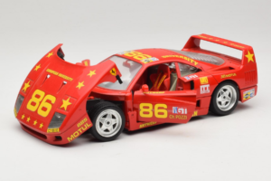 Ferrari F40 LM #86 Ch. Pozzi IMSA 24 Hours of Le Mans 1985 Röd Bburago 1:18 3332-P6 Metall — bild 2 av 8
