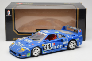 Ferrari F40 #34 M. Ferte / Thavenin / Palau Pilot Blå 1987 Bburago 1:18 3032-B1 Metall — bild 8 av 8