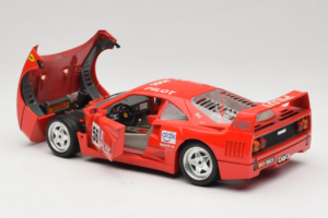 Ferrari F40 #56 Pilot Röd 1987 Bburago 1:18 3332-P2 Metall — bild 5 av 8