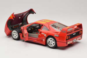 Ferrari F40 Pirelli BBS Röd Bburago 1:18 3032-P4 Metall — bild 5 av 8