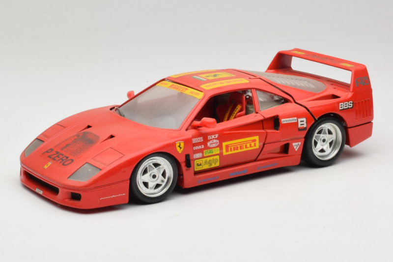 Ferrari F40 Pirelli BBS Röd Bburago 1:18 3032-P4 Metall