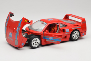 Ferrari F40 PPG Auto Refinish Röd Bburago 1:18 3332-P1 Metall — bild 2 av 8