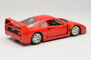 Ferrari F40 Röd Diamond Edition Bburago 1:18 3022-P1 Metall — bild 3 av 8