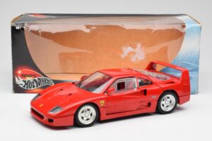 Ferrari F40 Röd Hot Wheels 1:18 23911 Metall — bild 8 av 8