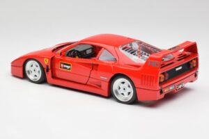 Ferrari F40 Röd Bburago 1:18 3332 Metall — bild 7 av 8