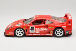 Ferrari F40 #40 T. Ohta / A. Reid Taisan Röd 1987 Bburago 1:18 3022-T1 Metall — bild 4 av 8