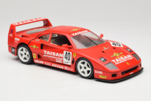 Ferrari F40 #40 T. Ohta / A. Reid Taisan Röd 1987 Bburago 1:18 3022-T1 Metall — bild 6 av 8