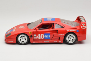 Ferrari F40 #40 the0123 Röd 1987 Bburago 1:18 3332-P5 Metall — bild 4 av 8