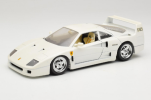 Ferrari F40 Vit Bburago 1:18 3332-W4 Metall