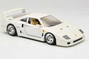 Ferrari F40 Vit Bburago 1:18 3332-W4 Metall — bild 6 av 8