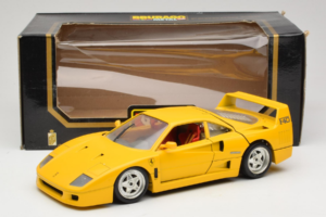 Ferrari F40 Gul Bburago 1:18 3032-Y1 Metall — bild 8 av 8