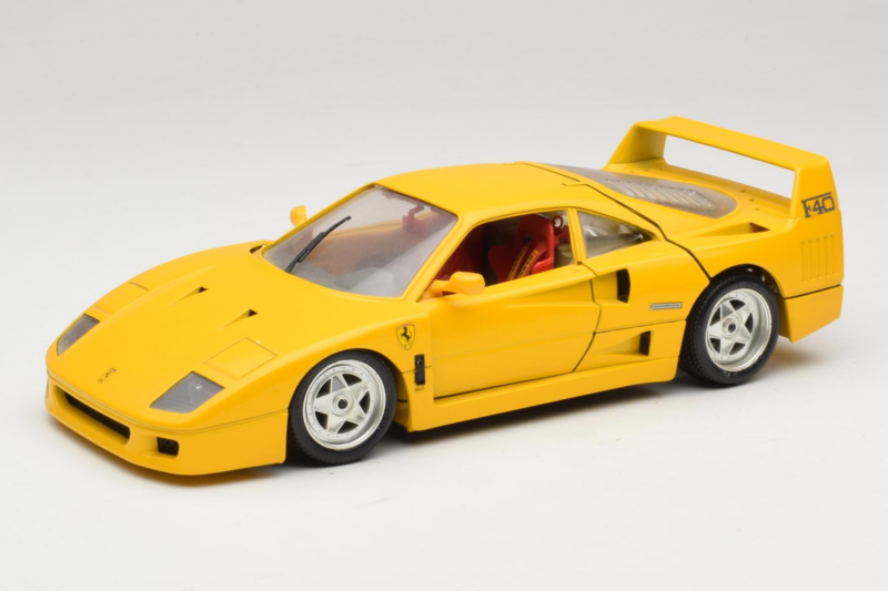 Ferrari F40 Gul Bburago 1:18 3032-Y1 Metall
