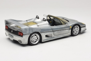 Ferrari F50 Cabriolet Chrome Silver Begränsad Upplaga Hot Wheels 1:18 25741 Metall — bild 3 av 8