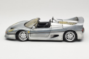 Ferrari F50 Cabriolet Chrome Silver Begränsad Upplaga Hot Wheels 1:18 25741 Metall — bild 4 av 8