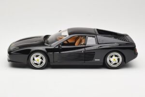 Ferrari F512M Svart Hot Wheels 1:18 23922 Metall — bild 4 av 8