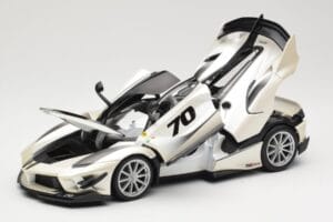 Ferrari FXX-K Evo #70 Vit Bburago 1:18 18-16012 Metall — bild 2 av 8