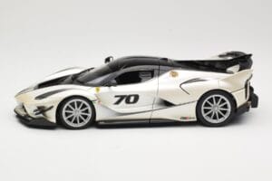 Ferrari FXX-K Evo #70 Vit Bburago 1:18 18-16012 Metall — bild 4 av 8