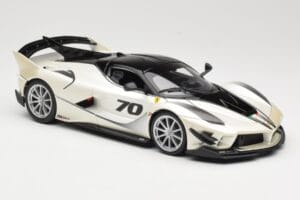 Ferrari FXX-K Evo #70 Vit Bburago 1:18 18-16012 Metall — bild 6 av 8