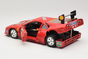 Ferrari 288 GTO Evoluzione #45 Röd Revell 1:18 48820 Metall — bild 5 av 8